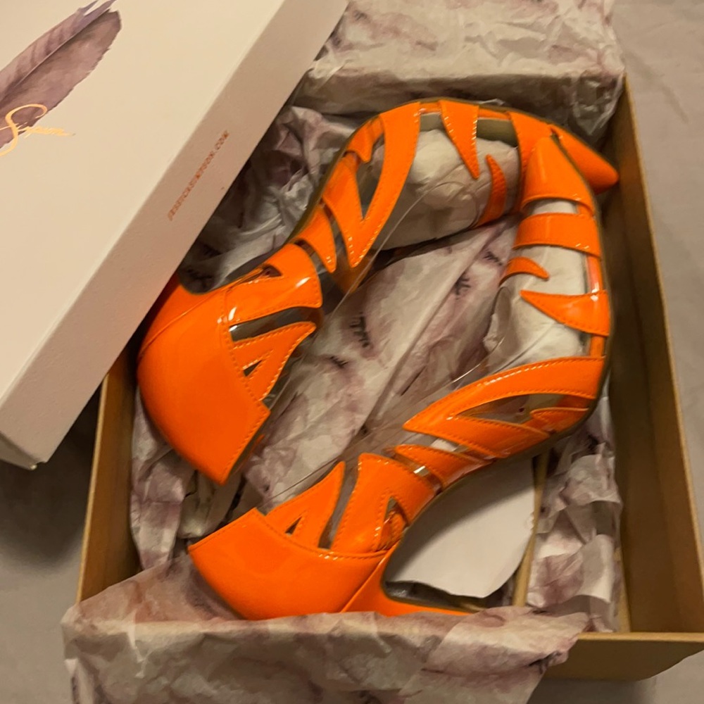 Women’s shoes